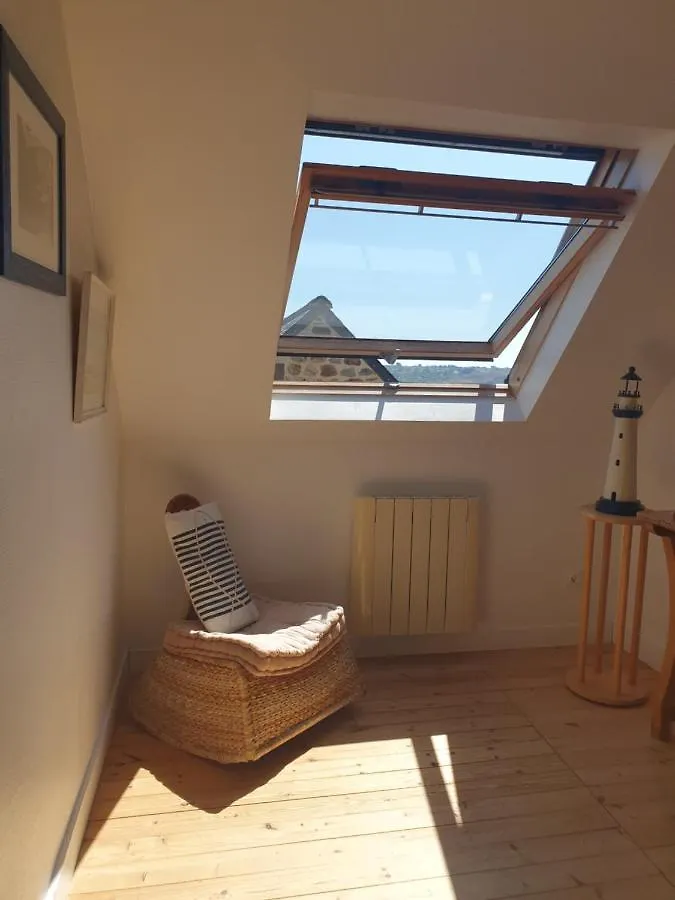 Holiday home Maison Typique Bretonne A 5 Min De La Plage A Pied Crozon